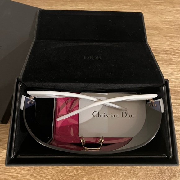 Christian Dior "KALEIDIORSCOPIC" Sunglasses - Picture 9 of 11
